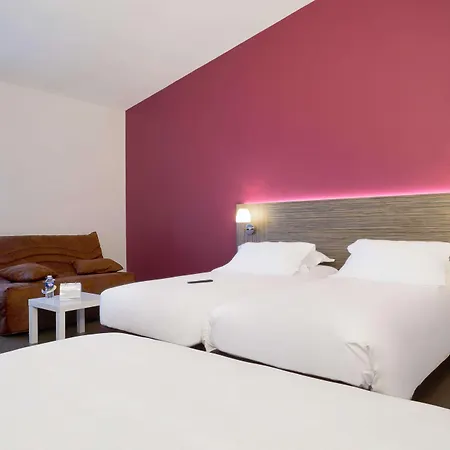 Kyriad Saint Chely D'apcher - Aire De La Lozere 3* Albaret-Sainte-Marie