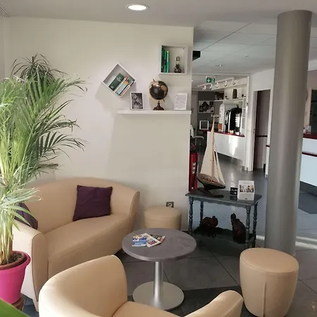 Kyriad Saint Chely D'apcher - Aire De La Lozere 3*