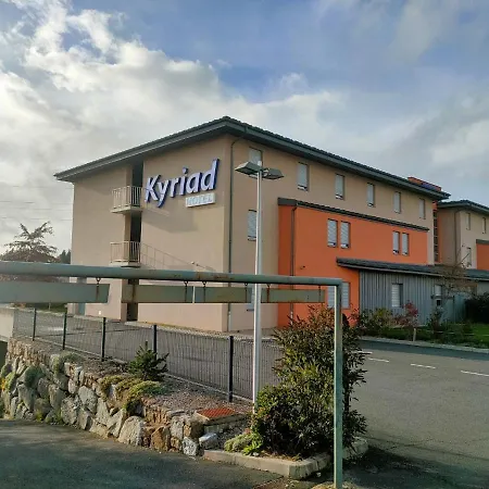 Hotel Kyriad Saint Chely D'apcher - Aire De La Lozere
