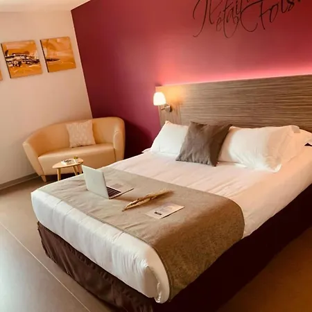Kyriad Saint Chely D'apcher - Aire De La Lozere Hotel