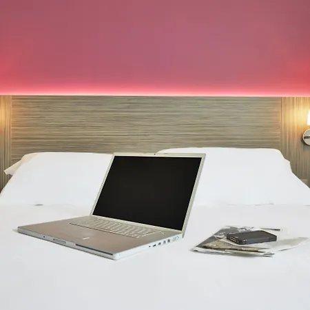 Kyriad Saint Chely D'apcher - Aire De La Lozere 3*