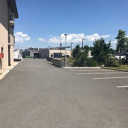 圣切里德浦切尔基利亚德 - 艾尔德拉洛泽尔酒店