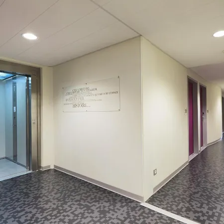 Hotell Kyriad Saint Chely D'apcher - Aire De La Lozere Albaret-Sainte-Marie