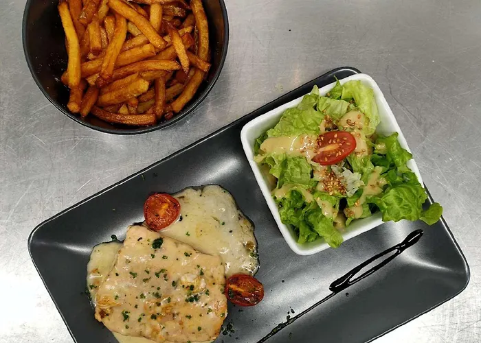 Hotel Kyriad Saint Chely D'apcher - Aire De La Lozere Albaret-Sainte-Marie