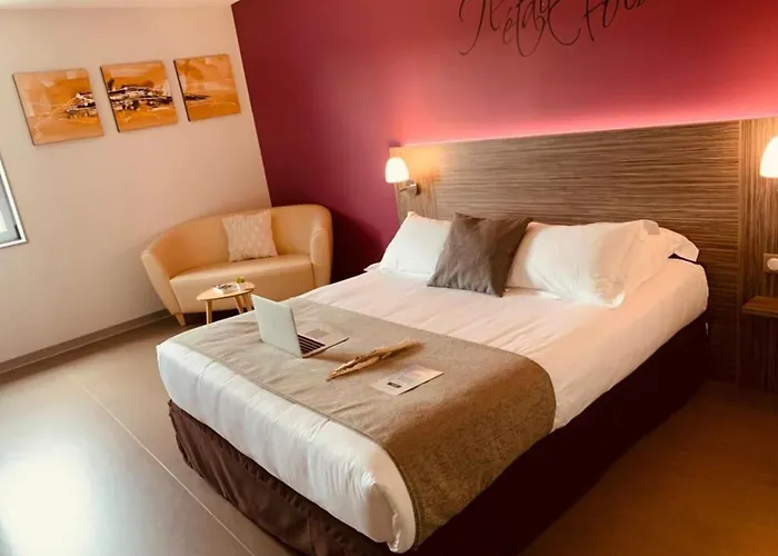 Kyriad Saint Chely D'apcher - Aire De La Lozere Hotel