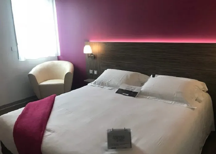Kyriad Saint Chely D'apcher - Aire De La Lozere 3* Albaret-Sainte-Marie