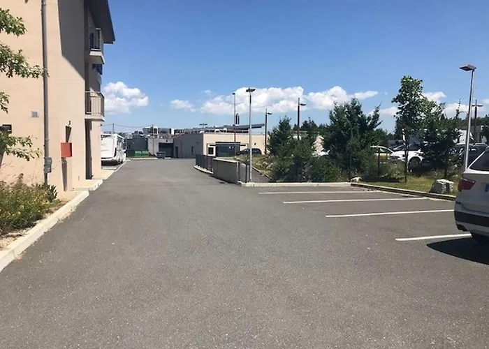 Kyriad Saint Chely D'apcher - Aire De La Lozere